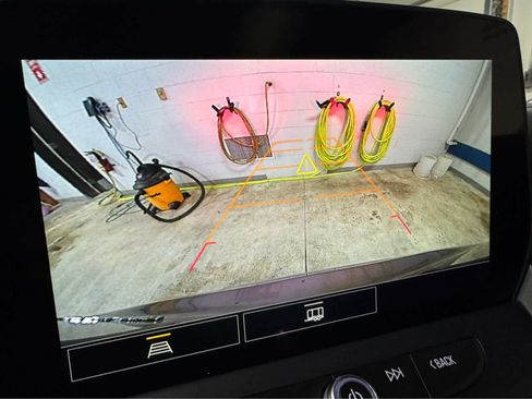 Certified 2025 Chevrolet Blazer LT w/ Convenience Package image 20