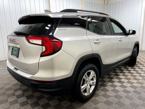 Certified 2022 GMC Terrain SLE w/ Driver Convenience Package image 18