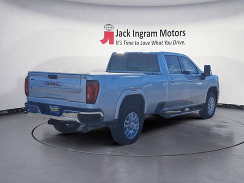 Used 2022 GMC Sierra 2500 SLT w/ SLT Premium Package image 5