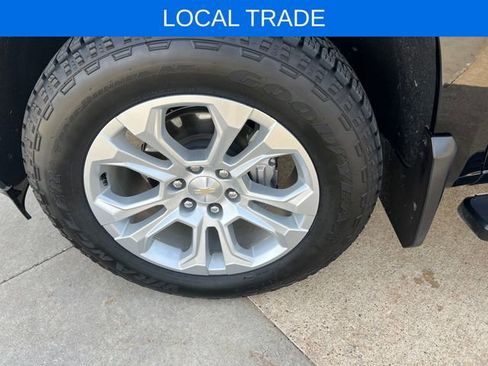 Certified 2022 Chevrolet Silverado 1500 LTZ w/ LTZ Premium Package AWD/4WD image 11