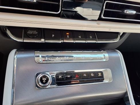 New 2026 Lincoln Aviator 2WD image 15