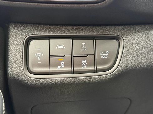 Used 2020 Hyundai Santa Fe Limited image 23