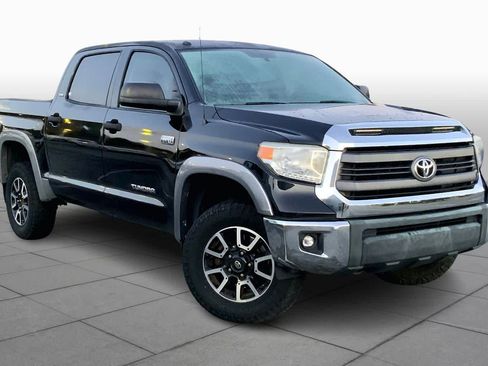 Used 2015 Toyota Tundra SR5 image 2