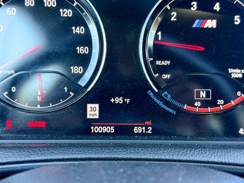 Used 2018 BMW M2 image 39