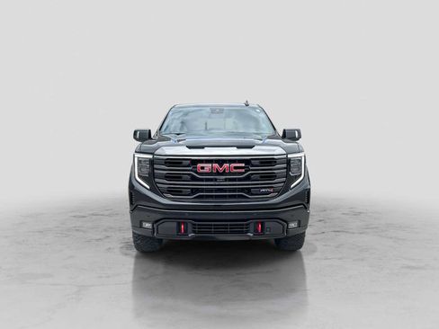 Used 2023 GMC Sierra 1500 AT4 w/ Technology Package AWD/4WD image 9