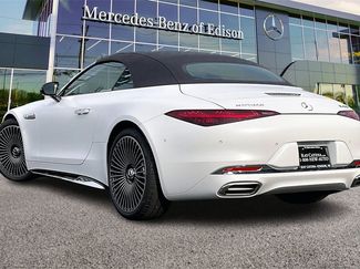 New 2026 Mercedes-Benz Maybach SL 680 video 3