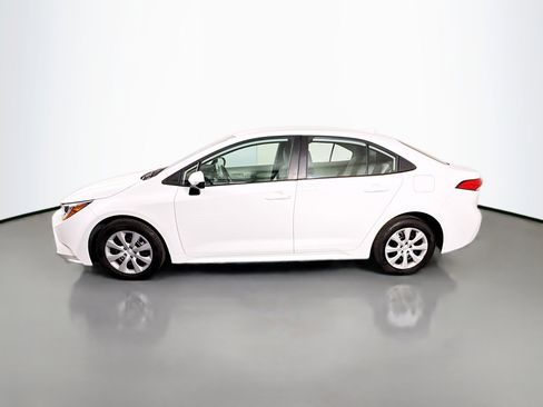 Used 2023 Toyota Corolla LE FWD image 6