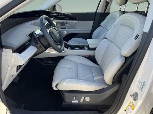 New 2026 Lincoln Nautilus Reserve image 25