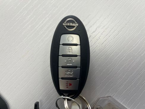 Used 2025 Nissan Altima 2.5 SV image 25