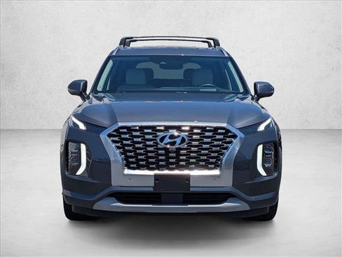 Used 2022 Hyundai Palisade Limited w/ Cargo Package FWD image 2
