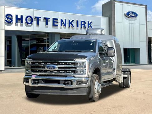 Used 2024 Ford F450 Lariat AWD/4WD image 3