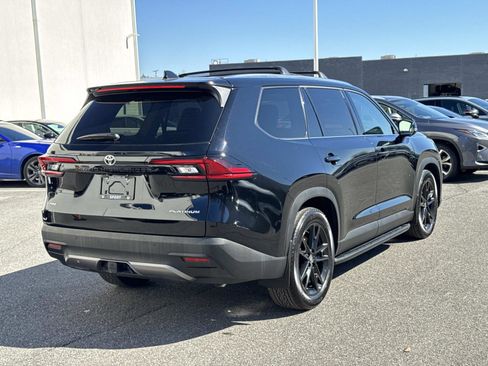 Used 2025 Toyota Grand Highlander AWD image 26