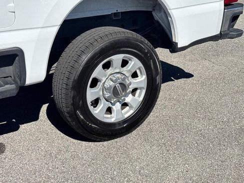 Used 2024 Ford F250 XLT image 11