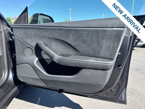 Used 2025 Tesla Model 3 Long Range AWD/4WD image 10