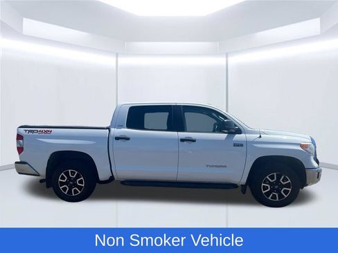 Used 2017 Toyota Tundra SR5 AWD/4WD image 7