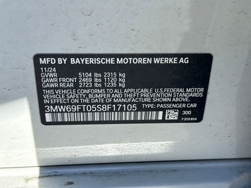 Used 2025 BMW M340i xDrive w/ Premium Package image 17