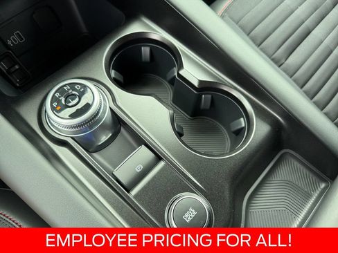 New 2026 Ford Explorer ST-Line w/ ST-Line Street Pack AWD/4WD image 16