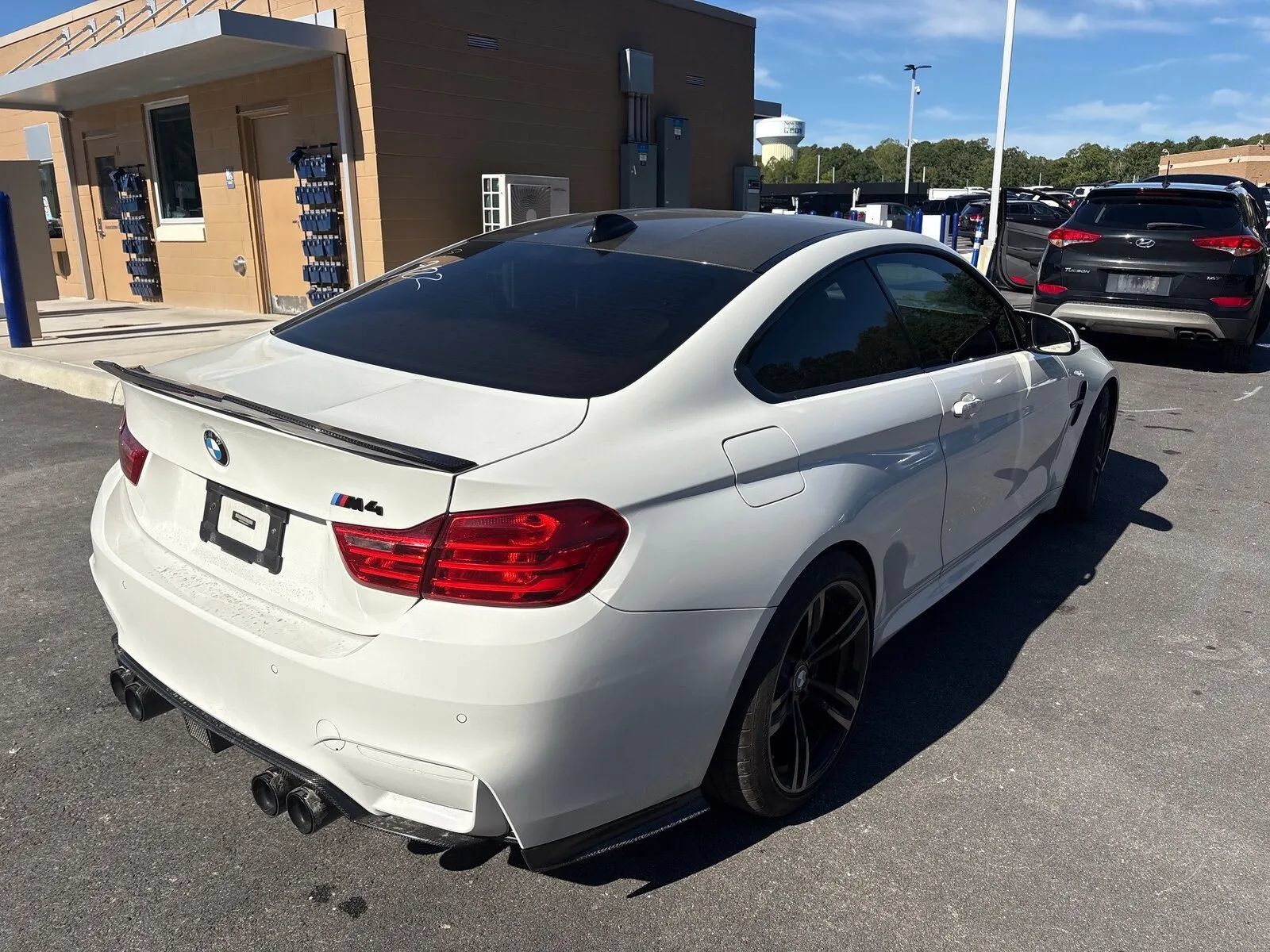 Used 2016 BMW M4 Coupe RWD image 2