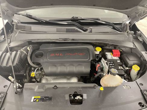 Used 2022 Jeep Compass Trailhawk w/ Trailhawk Convenience Group image 31