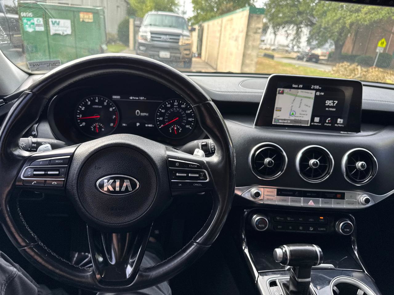 Used 2018 Kia Stinger Premium RWD image 22