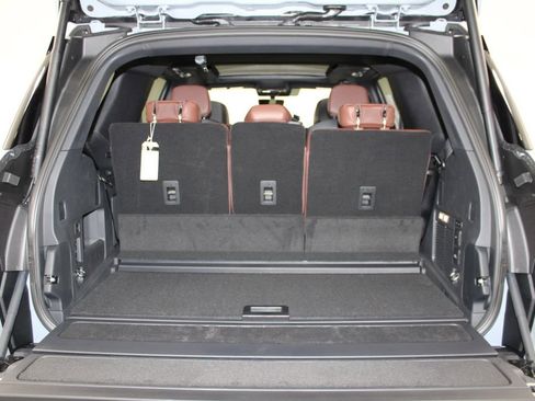 New 2025 Lincoln Navigator Reserve image 16