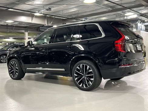 Used 2026 Volvo XC90 B6 Plus w/ Protection Package Premier AWD/4WD image 4