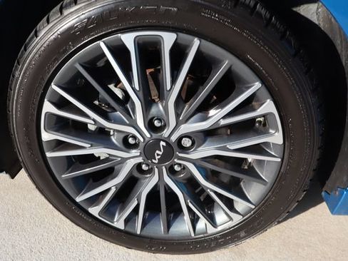 Used 2023 Kia Forte GT-Line w/ GT-Line Technology Package FWD image 41