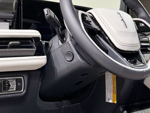 New 2026 Lincoln Aviator Reserve AWD/4WD image 47