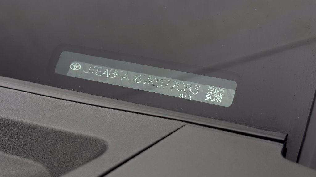 Used 2027 Toyota Land Cruiser AWD/4WD image 45