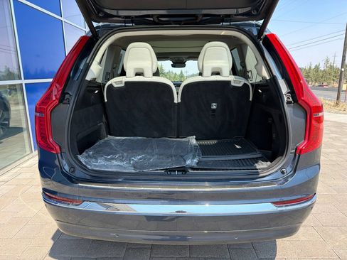 Used 2023 Volvo XC90 B6 Plus w/ Protection Package Premier AWD/4WD image 9