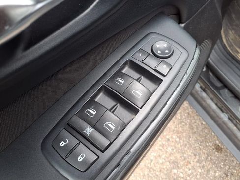 Used 2016 Jeep Cherokee Sport w/ Cold Weather Group AWD/4WD image 14