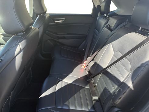 Used 2024 Ford Edge SEL image 16