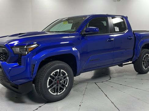 New 2025 Toyota Tacoma TRD Sport image 1