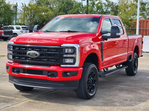 Used 2024 Ford F250 Lariat w/ Black Appearance Package image 2