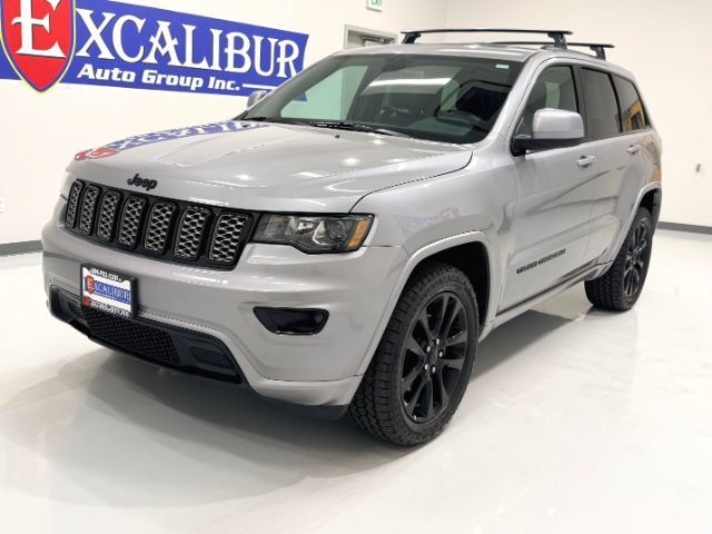 Used 2019 Jeep Grand Cherokee Altitude AWD/4WD image 6