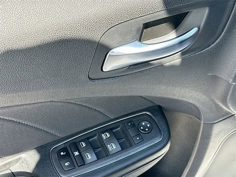 Used 2023 Dodge Charger R/T w/ Blacktop Package image 17