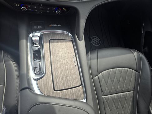 Used 2023 Buick Enclave Avenir w/ Avenir Technology Package AWD/4WD image 22