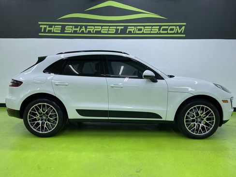 Used 2017 Porsche Macan S image 11