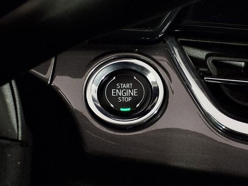 Used 2025 Chevrolet Trax ACTIV w/ Driver Confidence Package image 16