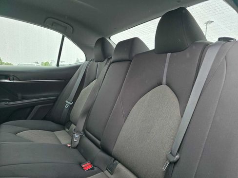 Used 2022 Toyota Camry LE FWD image 17