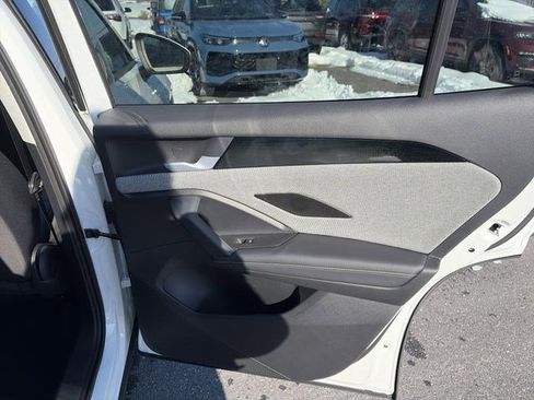 New 2026 Volkswagen Tiguan S image 15