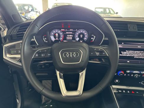 Used 2025 Audi Q3 2.0T Premium w/ Convenience Package AWD/4WD image 14