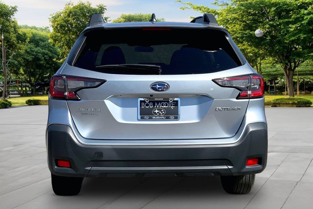 Used 2025 Subaru Outback Premium AWD/4WD image 5