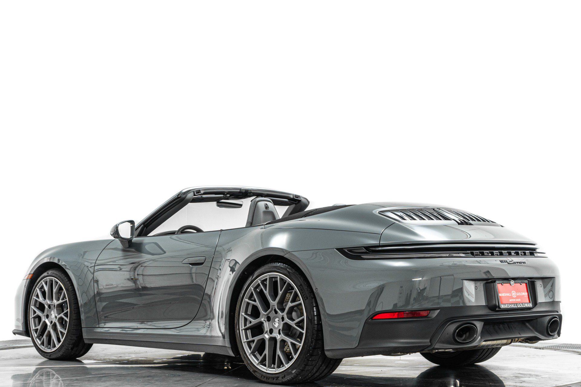 Used 2025 Porsche 911 Carrera RWD image 34