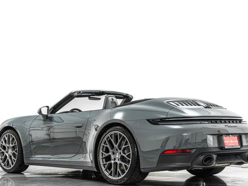 Used 2025 Porsche 911 Carrera RWD image 34
