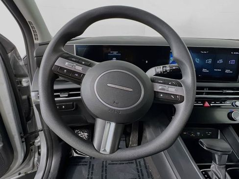 Certified 2025 Hyundai Tucson SEL image 10