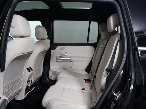 New 2026 Mercedes-Benz GLB 250 image 6