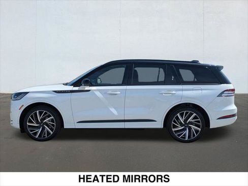 New 2025 Lincoln Aviator Black Label w/ Black Label Special Edition AWD/4WD image 2