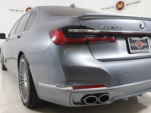 Used 2022 BMW ALPINA B7 xDrive w/ Luxury Rear Seating Package image 43