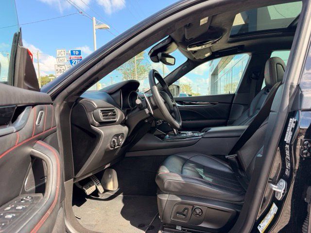 Used 2019 Maserati Levante S GranSport AWD/4WD image 5